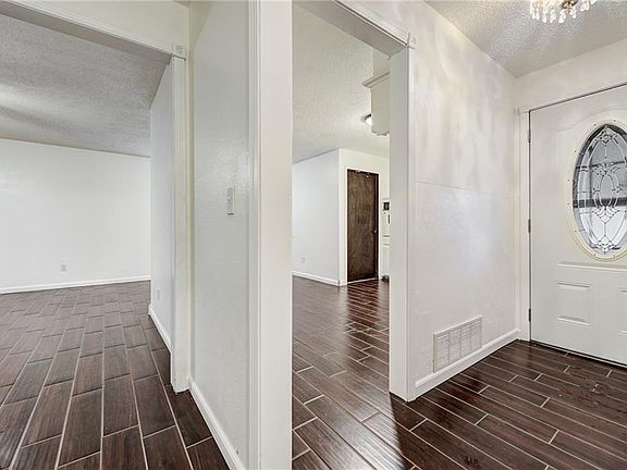 3rd image of 3905 Kim Dr