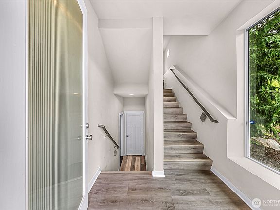 3rd image of 1306 Digby Place