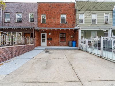 2354 Waterbury Avenue, Bronx, NY, 10462