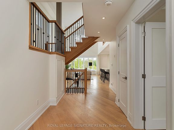 5th image of 130 Saturn Rd