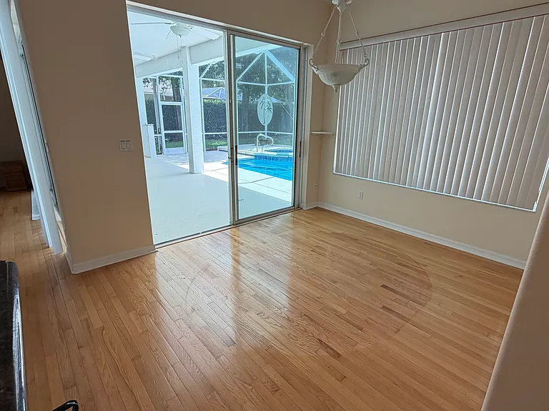 1208 Londonderry Cir — Photo 18