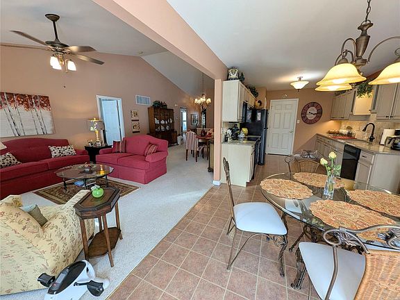 4th image of 10229 Carlton Place Ct