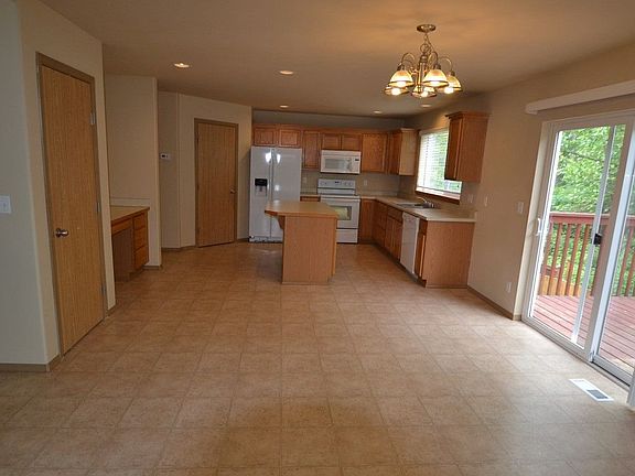 4th image of 7803 148th Street Ct E