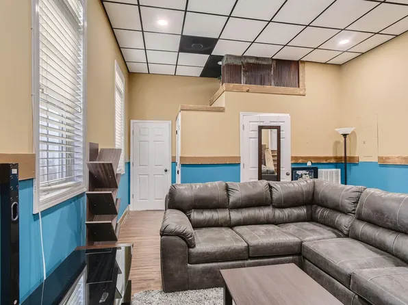 6971 Sunnywood Dr, Nashville, TN 37211