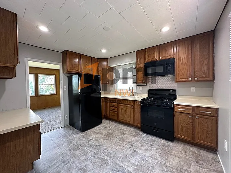 510 Tremont St — Photo 14