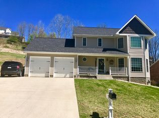 19 Woodbrook Ln, Bridgeport, WV 26330