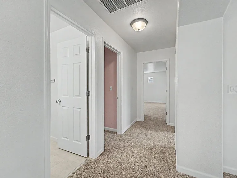 5590 Cobbler Ln — Photo 16