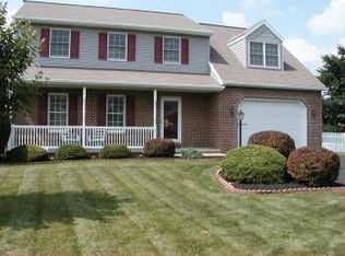 706 W 6th St, Lititz, PA 17543