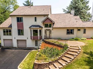 4920 W Wonder Lake Dr, Wonder Lake, IL 60097