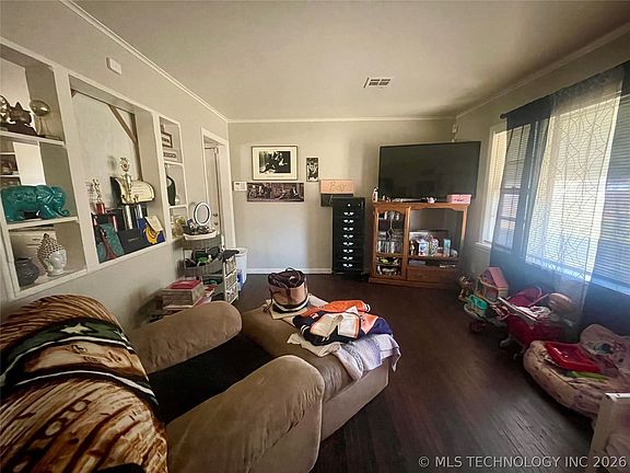 3rd image of 4503 N Kenosha Ave