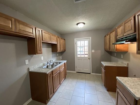 3rd image of 3616 Allandale Ln