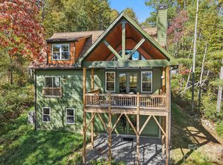 1367 Old Mill Rd, Hendersonville, NC 28792