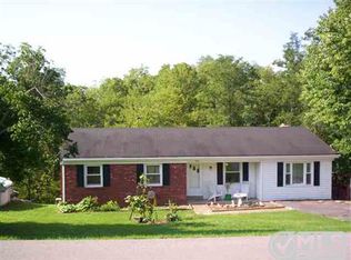 880 Taylor Rd, Danville, KY 40422