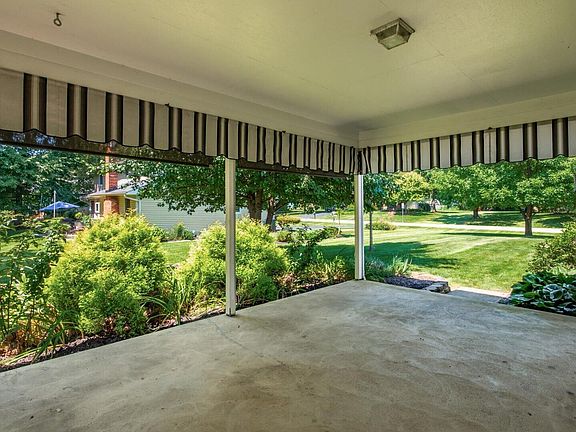 4th image of 8759 Ramblewood Ct NW