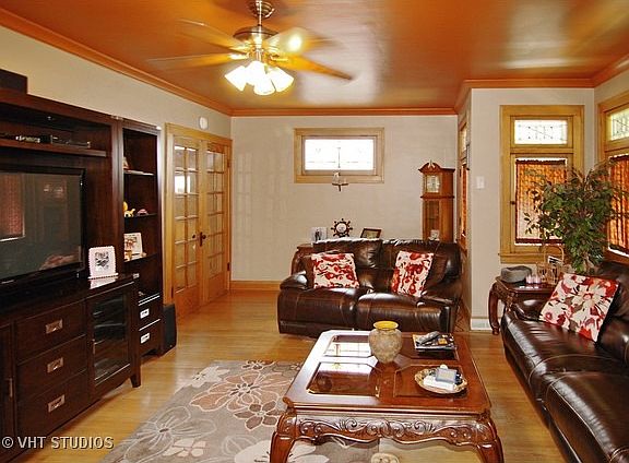 3rd image of 2335 Oak Park Ave