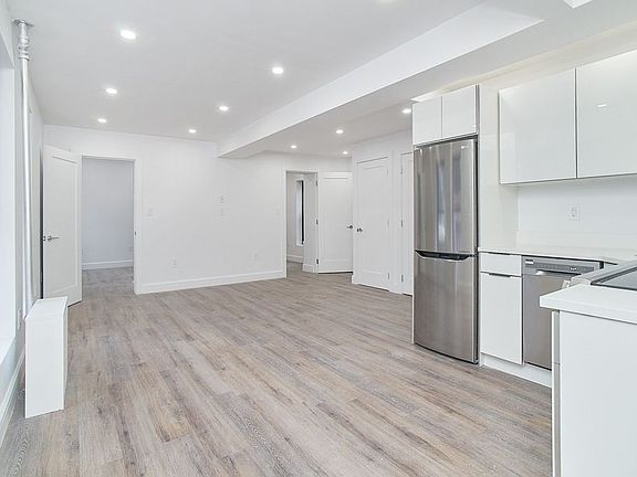 2nd image of 485 Lafayette Ave APT 2