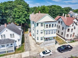 32 Moore St, Fall River, MA 02720