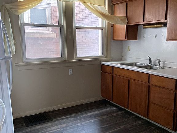 5th image of 715 S Street South Btm #715