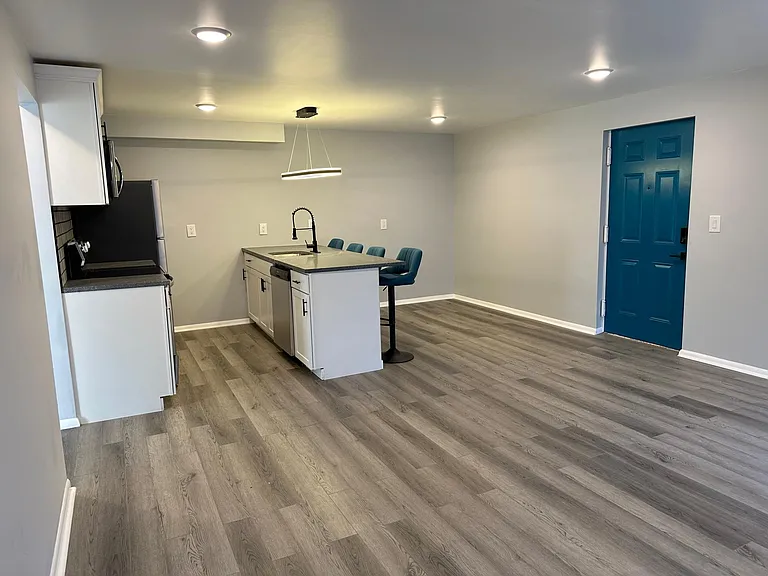 910 Teall Ave #4 — Photo 12