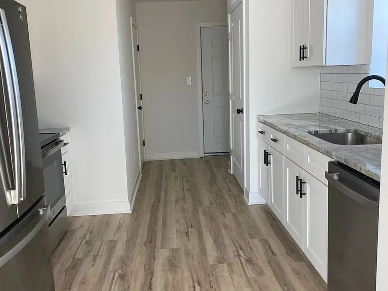 44 Yale Ave — Photo 45