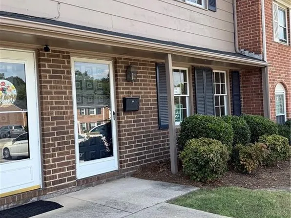 1827 Johnson St, High Point, NC 27262