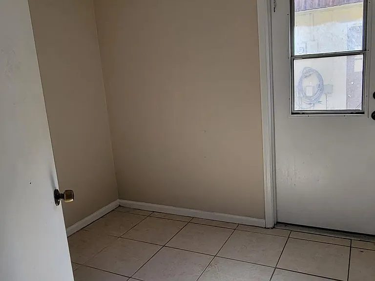 7104 NW 80th Ave — Photo 17