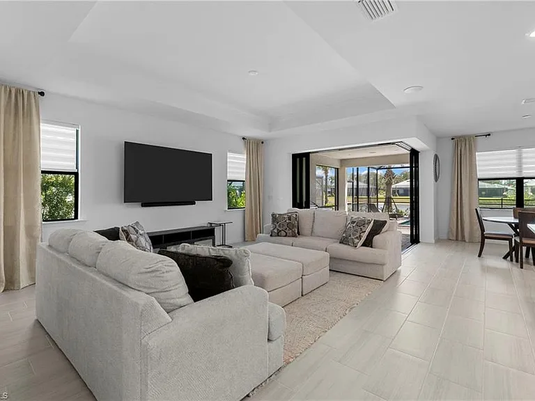 1854 Amador Ct — Photo 8