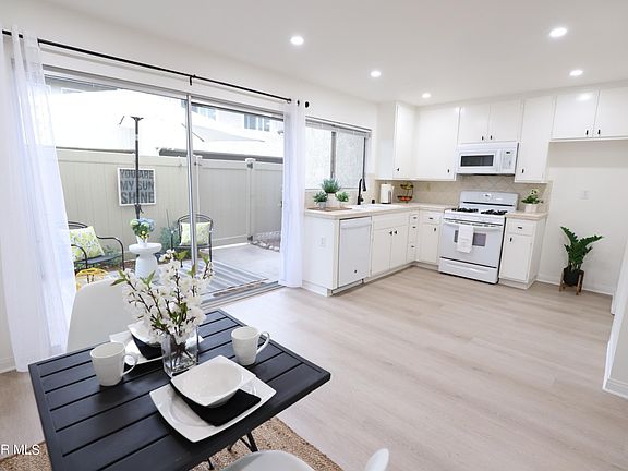 4th image of 2630 La Paloma Cir