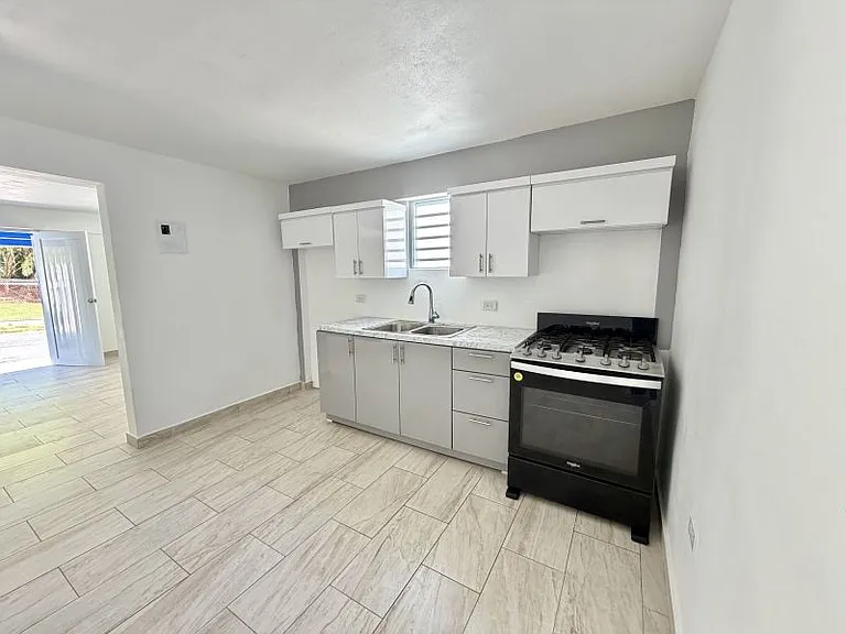 A-60 Calle Acuario Apt 1 Urb Brisas de Loiza — Photo 2