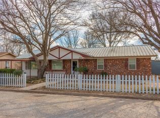 209 Poco St, Bangs, TX 76823