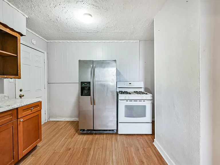 639 E Saint Charles Dr #1 — Photo 8