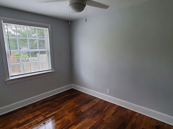 3rd image of 15 Branch Ct