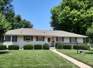 10906 E 51st St, Kansas City, MO 64133