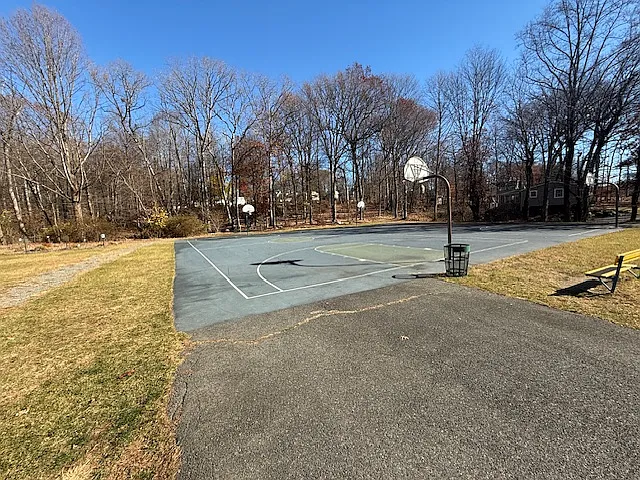 29 Brady Blvd #9 — Photo 11
