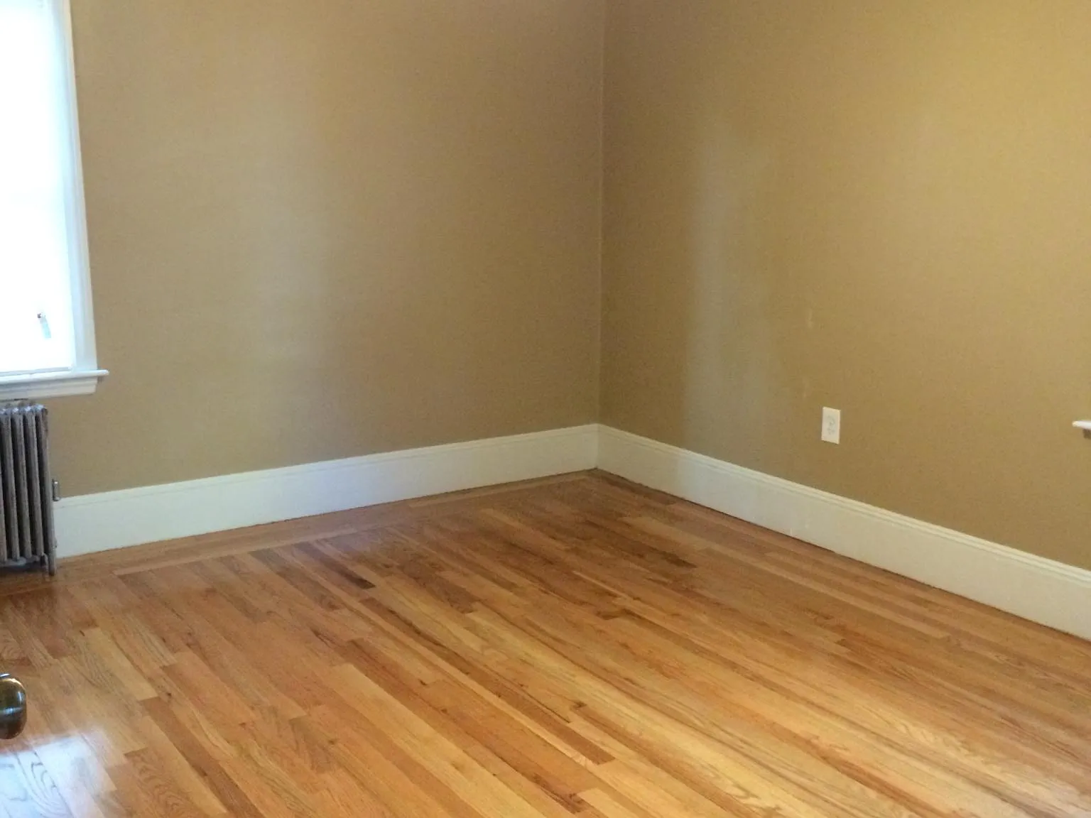 6 bed, 2.5 bath, 1500 sqft, $3,000 — Photo 3