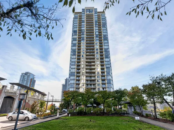9888 Cameron St #1205, Burnaby, BC V3J 0A4