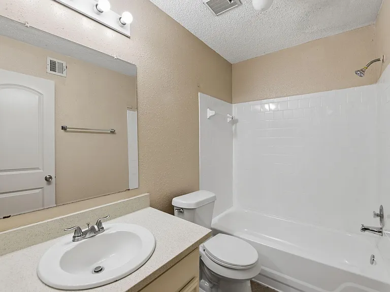 1310 Brenda Ln #A — Photo 15
