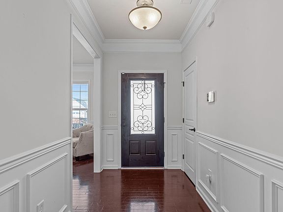 3rd image of 2414 Kinglass Dr