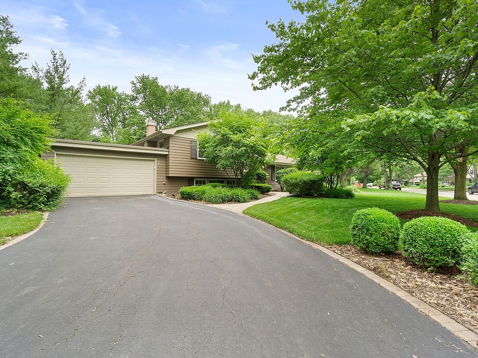 1st image of 139 Sandalwood Dr