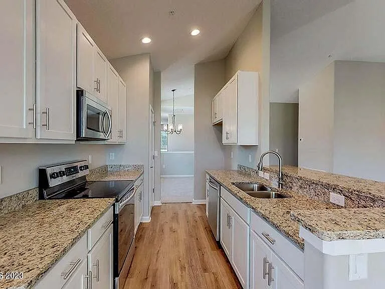 3930 Playa Del Sol Dr #1 — Photo 18