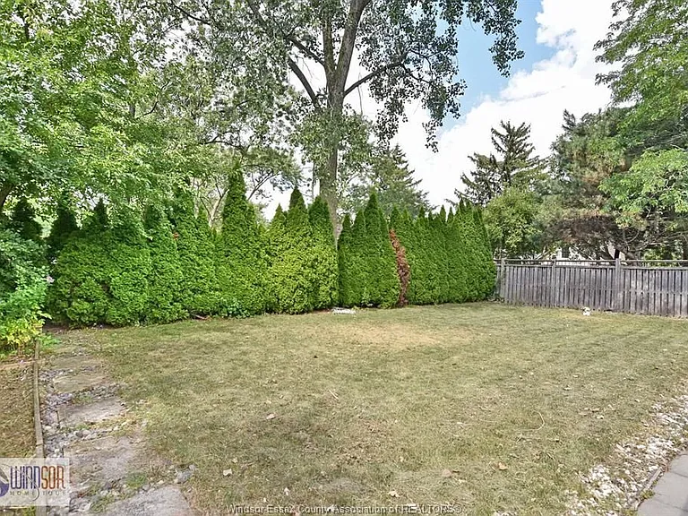 4305 Casgrain Dr #UPPER — Photo 42