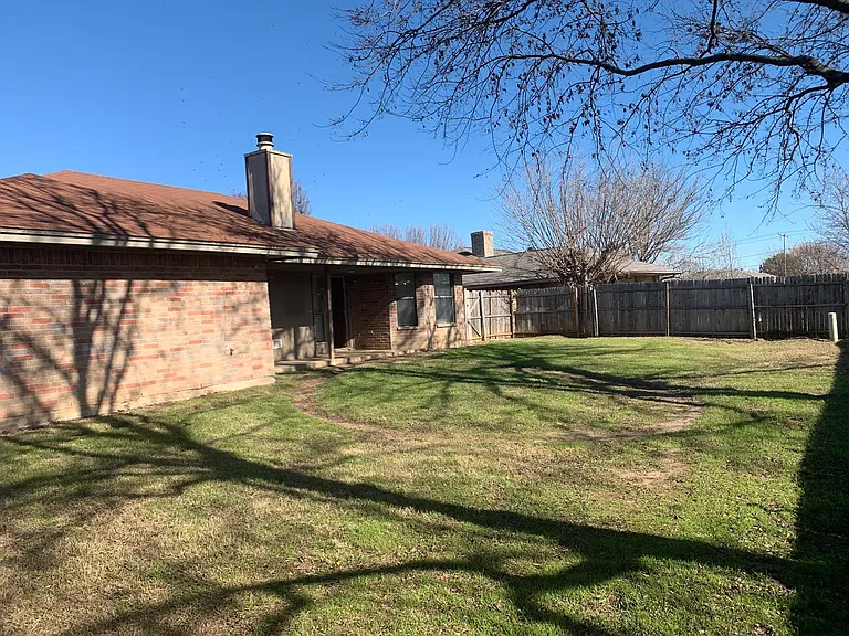 6828 Ridgetop Rd — Photo 2