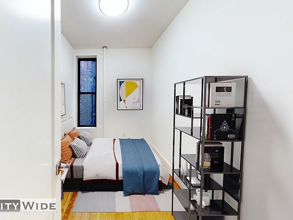 4th image of 588 Amsterdam Ave #4W