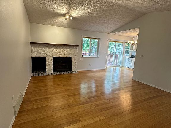 3rd image of 12414 Crested Butte Dr