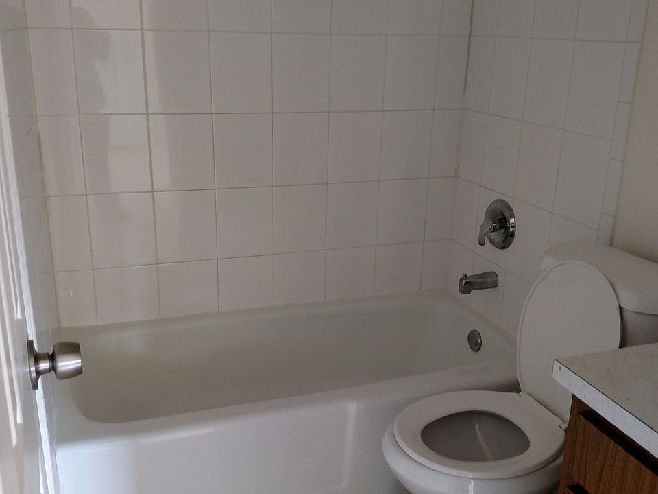 2nd image of 4118 62nd St W