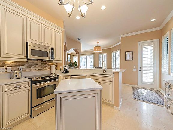 5th image of 1400 L Ambiance Cir #202