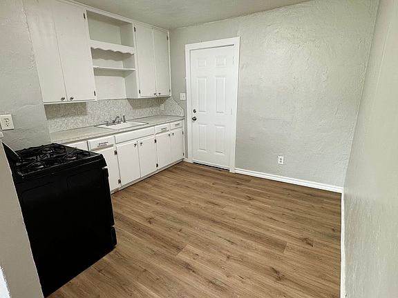 2nd image of 3808 SW 42nd St