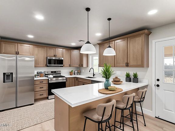 5th image of 4741 W Lupine Avenue