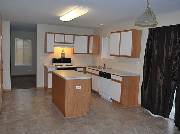 2nd image of 2790 Jenna Cir