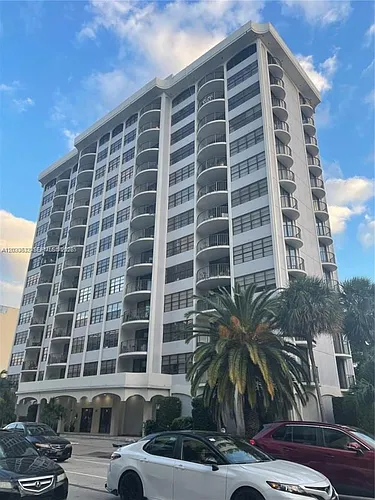 66 N Valencia Ave #Penthouse 2A Photo 1
